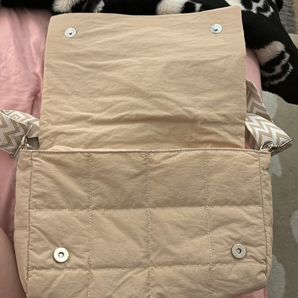 Cluci puffy handbag - Picture 2 of 4